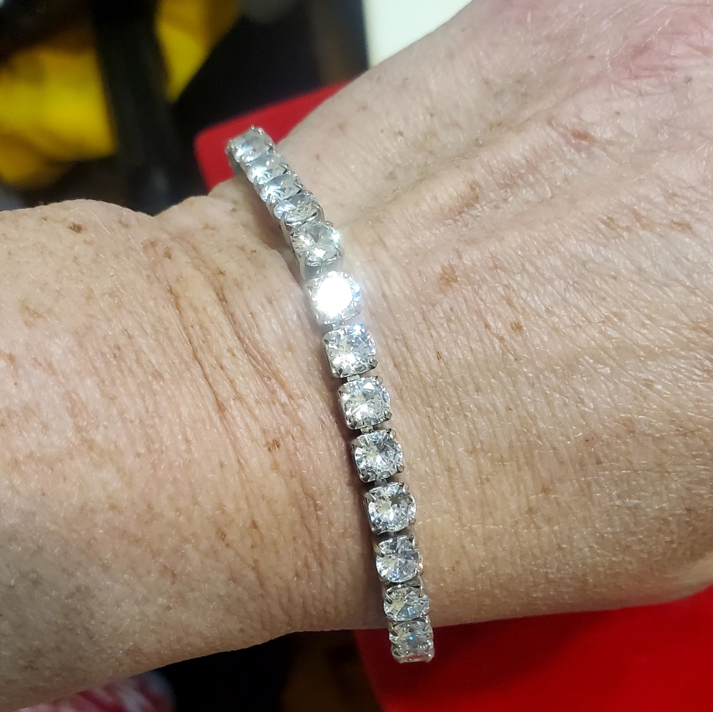 NEW Silver Moissanite Diamond Adjustable Slide Tennis Bracelet for Sale